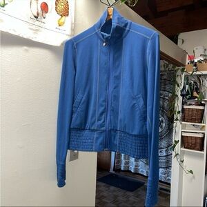 Lululemon herringbone bomber jacket size 8 (medium)